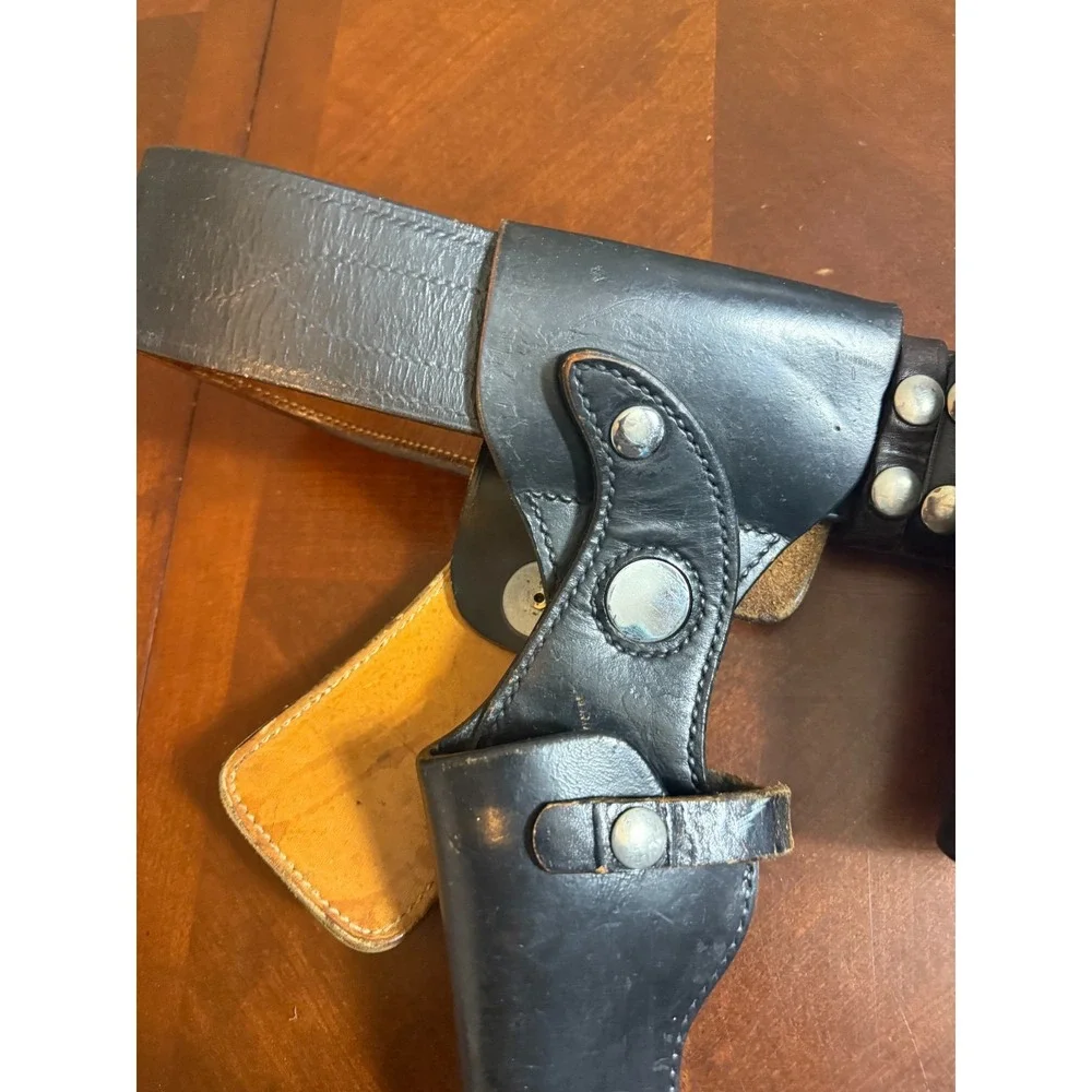 VTG Police‎ Leather Duty Belt Set Safariland Tex Shoemaker Holster Collector Lot